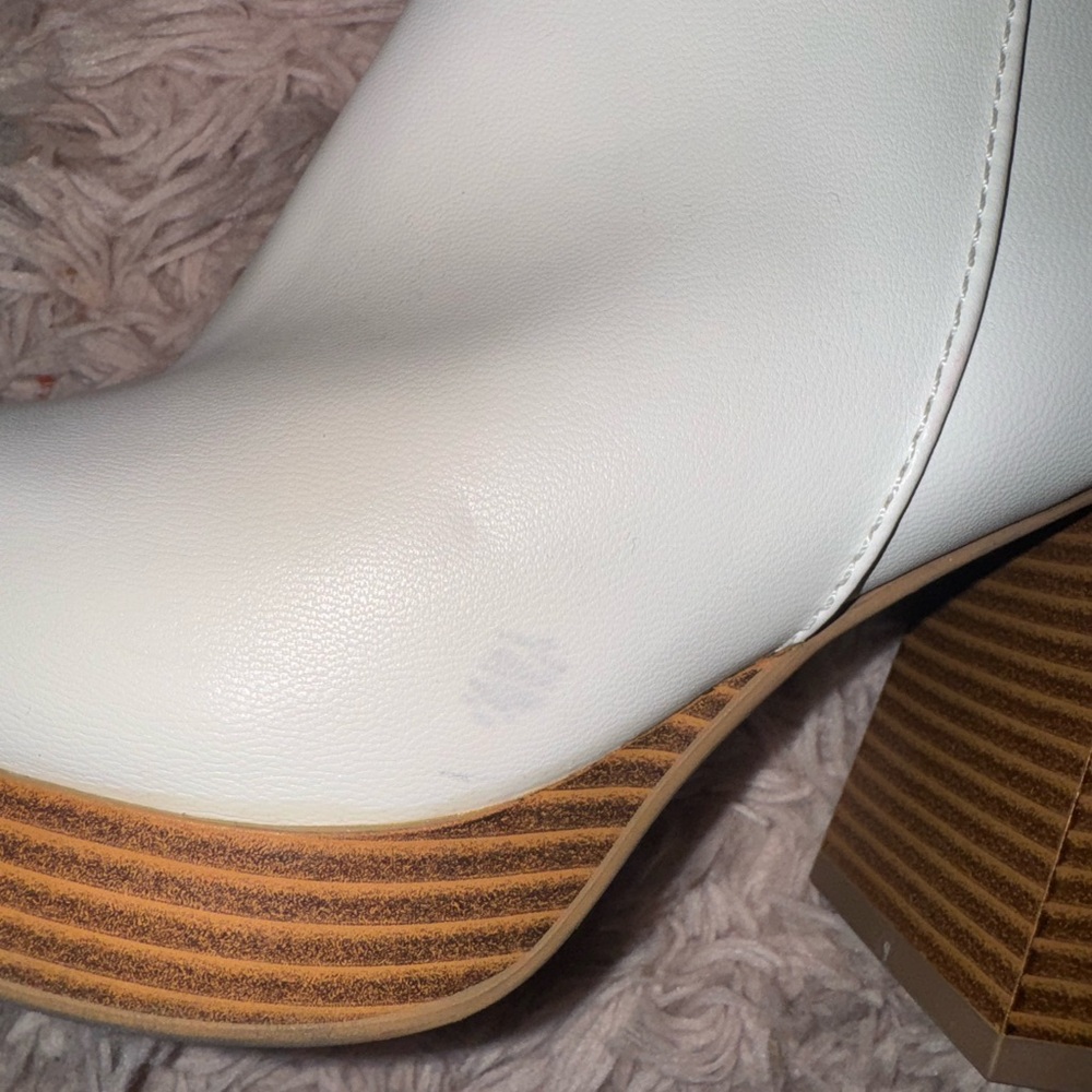 Sugar White Ankle Boots with Brown Heel - Picture 5 of 8